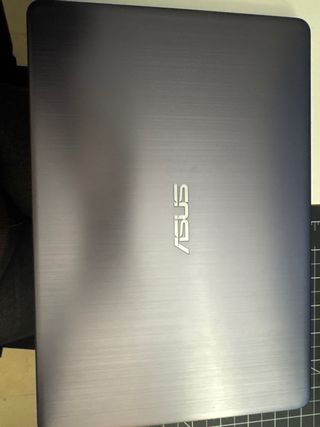 ASUS VivoBook S14 i7 8ª Gen Gris/Plata