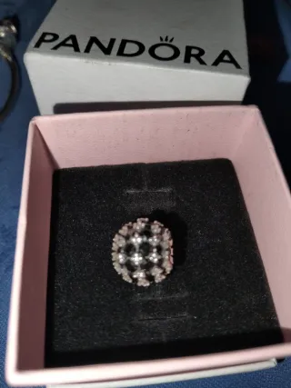 Charm Pandora Plata Circonitas Negras Blancas