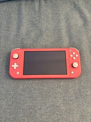 Nintendo Switch Lite + custodia + microSD