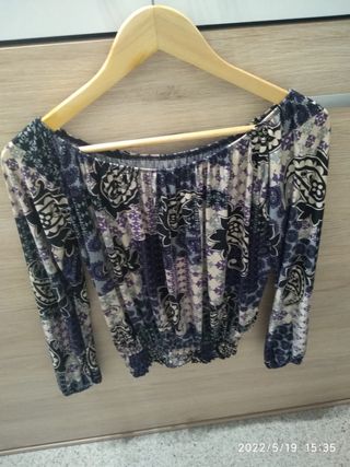 Blusa estampada manga larga
