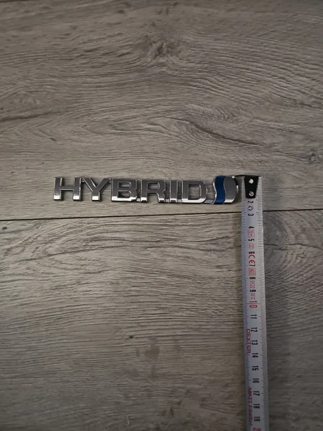 Anagrama Toyota Hybrid