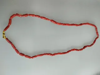 Collana corallo rosso naturale con chiusura oro