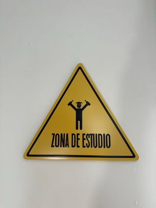 Señal Zona Estudio Triángulo Amarillo