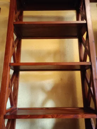 Estantería madera 4 baldas NO sé responde a móvil.