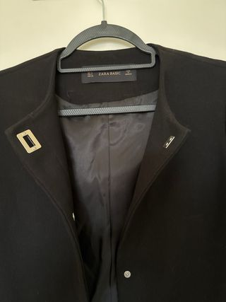 Americana Zara Mujer Talla S Negra
Casi sin usar