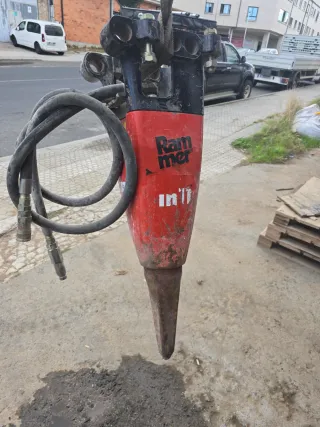 Martillo hidráulico Rammer in11