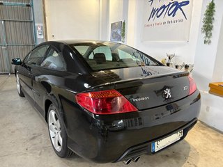Peugeot 407 COUPE