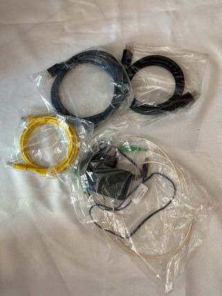Lote Cables RJ45, HDMI y Fibra Óptica