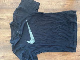 Camiseta Nike Negra Logo Swoosh