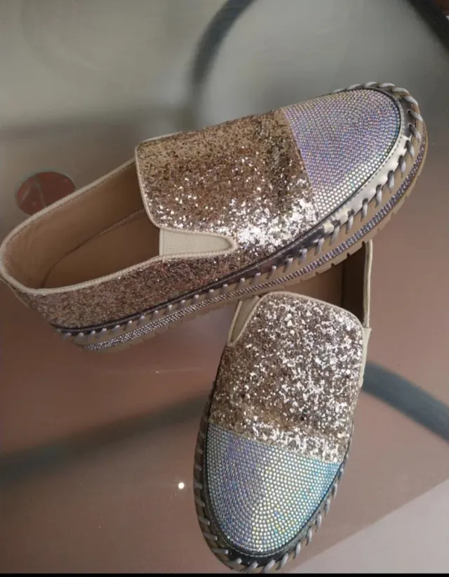 Zapatillas Mujer Doradas y Plateadas Brillantes