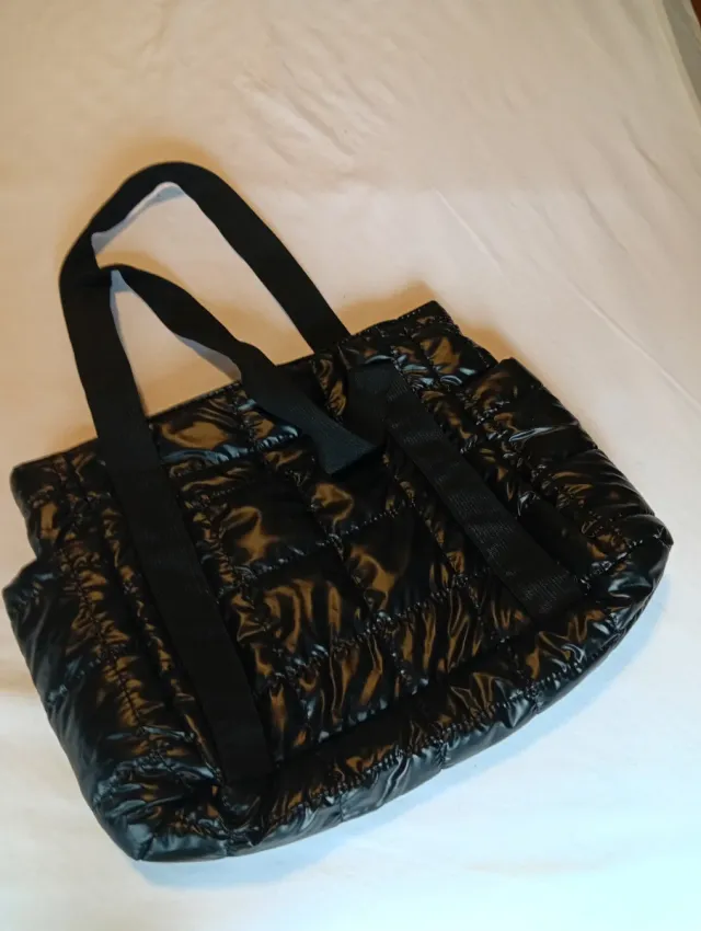 Bolso midi acolchado negro
