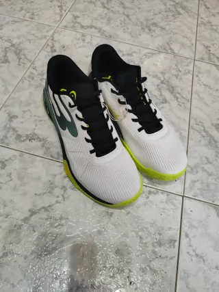 Zapatillas Bullpadel Vertex Vibram 25V Talla 44