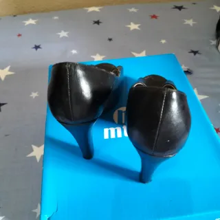 Zapatos PASOS Negros Tacón Peep Toe