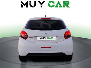 Peugeot 208 PureTech 82 Style 60 kW (82 CV)