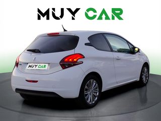 Peugeot 208 PureTech 82 Style 60 kW (82 CV)