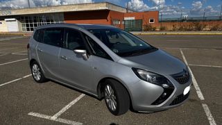 Opel Zafira Tourer 2012