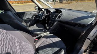 Opel Zafira Tourer 2012