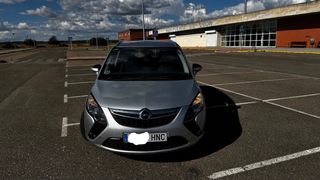 Opel Zafira Tourer 2012