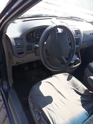KIA Carnival 2002