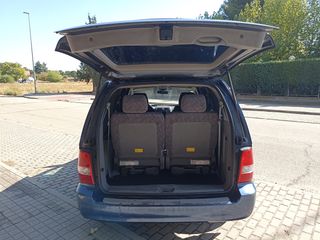 KIA Carnival 2002