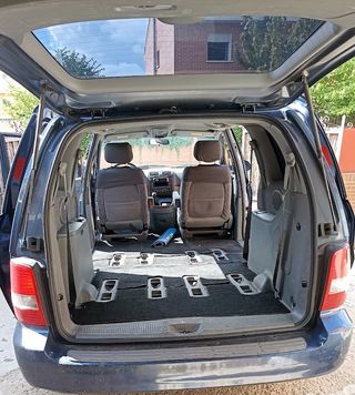 KIA Carnival 2002