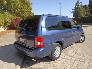 KIA Carnival 2002