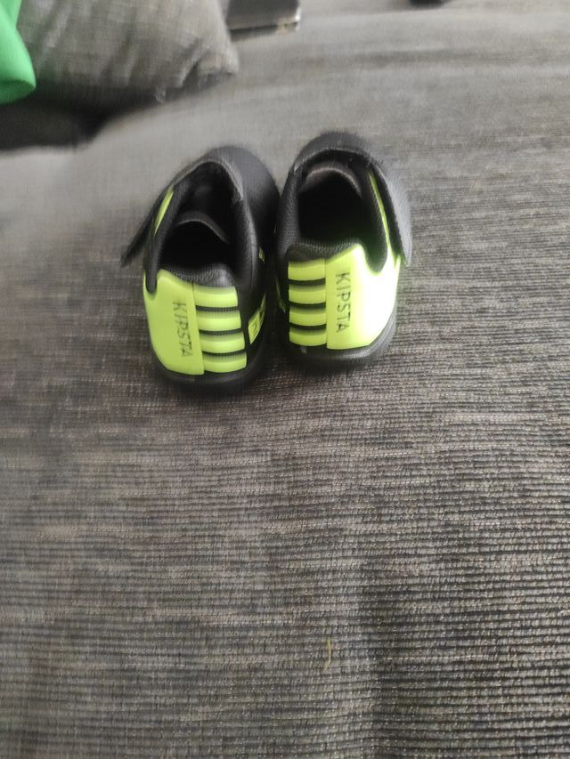 Zapatillas Fútbol Kipsta Talla 28