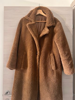 Cappotto marrone lungo con tasche