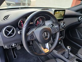 Mercedes-Benz Clase CLA Coupé 220