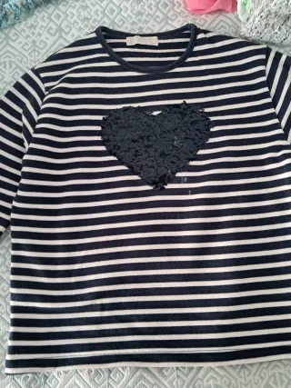 Camiseta rayas corazón lentejuelas