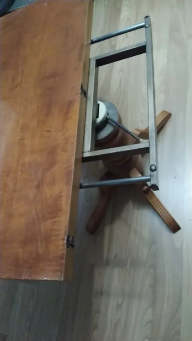 Mesa de madera maciza extensible