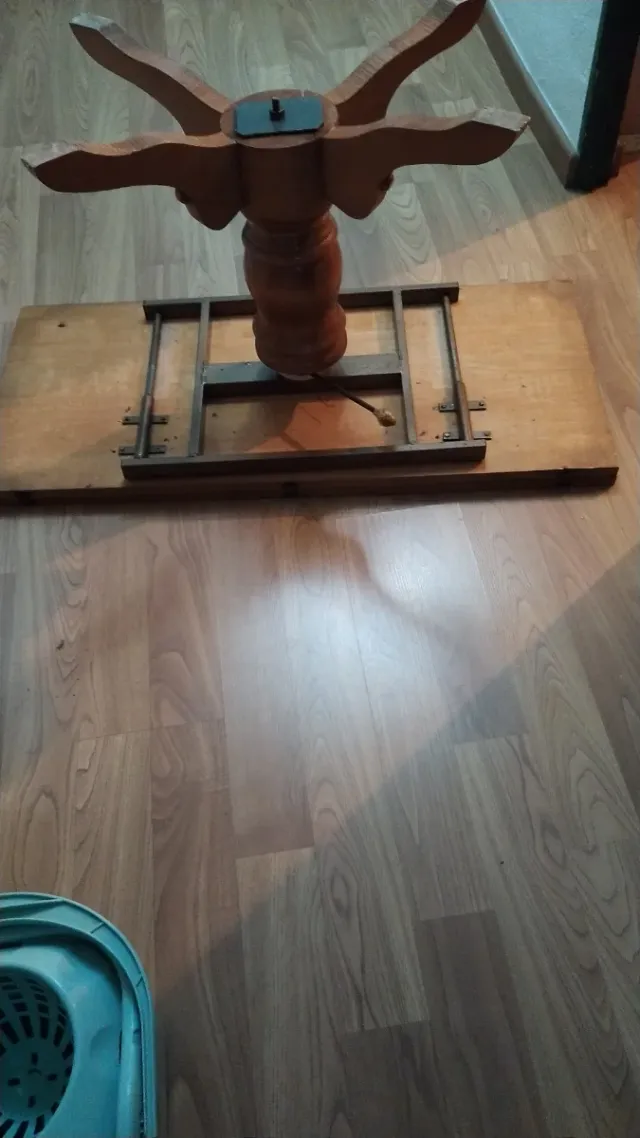 Mesa de madera maciza extensible