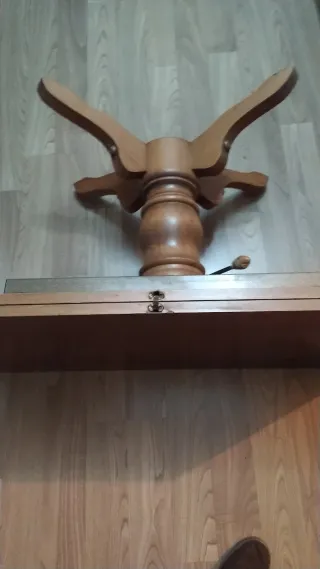 Mesa de madera maciza extensible