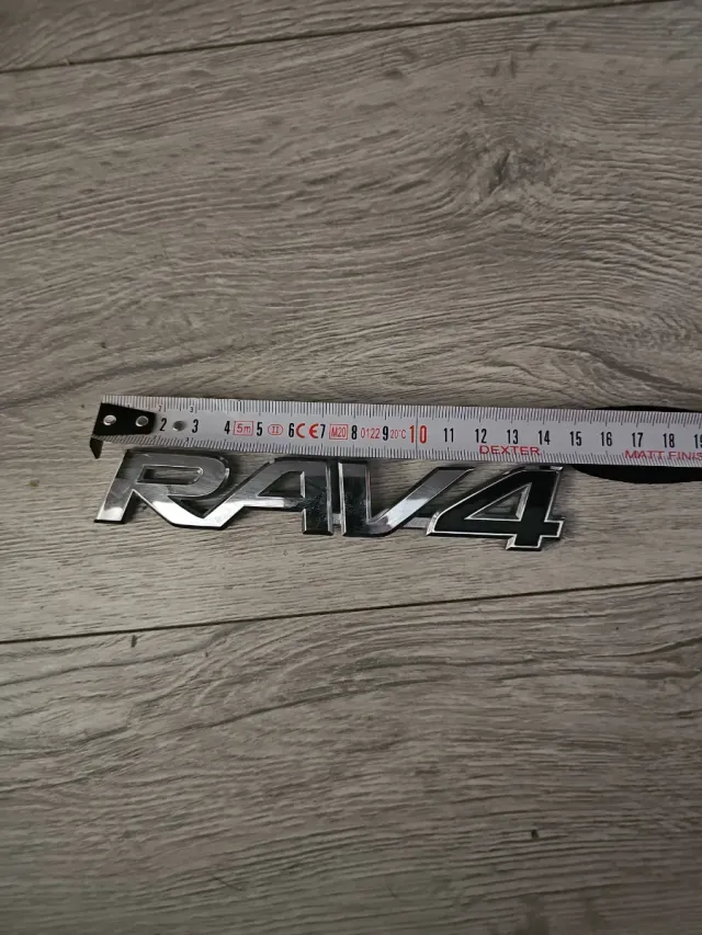 Anagrama Toyota RAV4