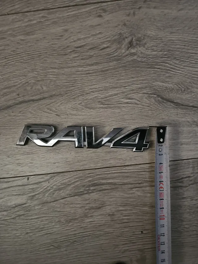 Anagrama Toyota RAV4