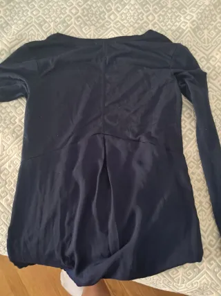 Camiseta azul manga larga