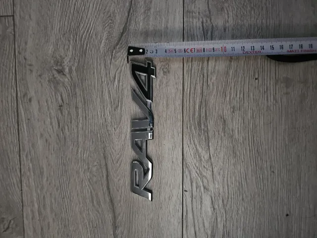 Anagrama Toyota RAV4