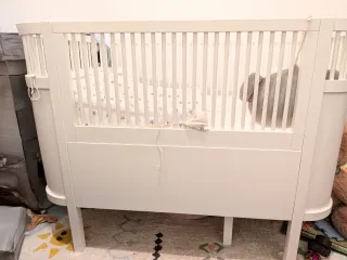 Cuna Sebra blanca muy bien estado.
