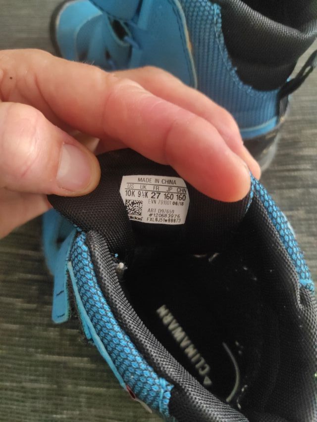 Botas montaña Adidas niño/a Talla 27