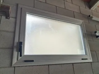 Ventana de aluminio