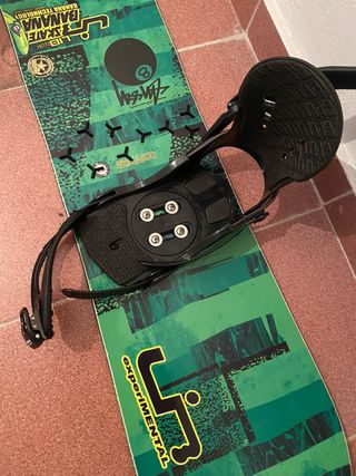 Tabla, fijaciones y botas de snow