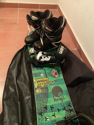 Tabla, fijaciones y botas de snow