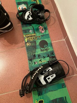 Tabla, fijaciones y botas de snow