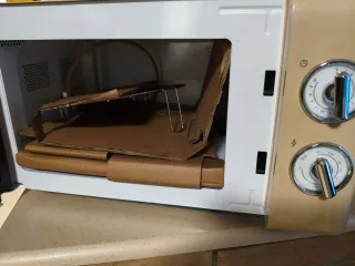 Microondas Cecotec 20L 700W Grill Beige