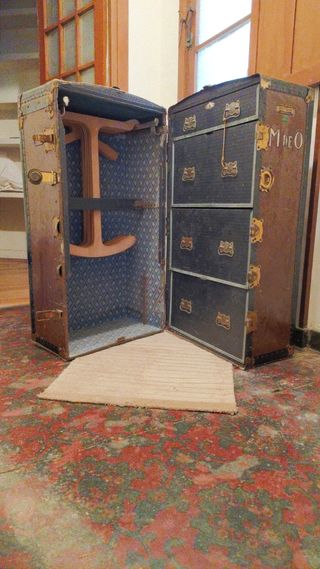 Baúl de viaje antiguo Brattmann