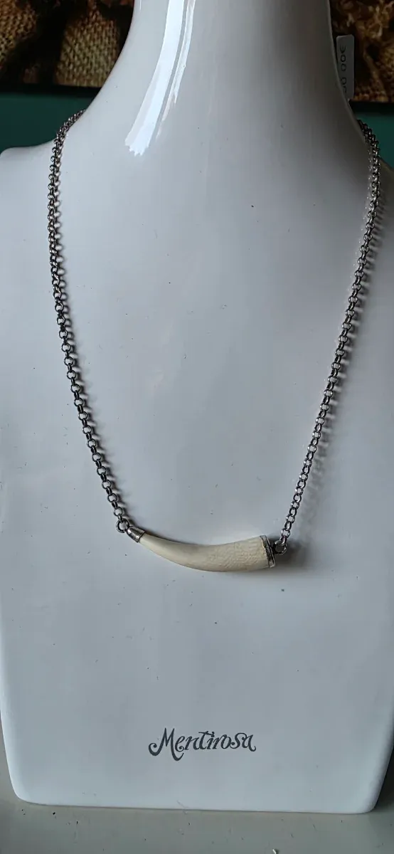 Gargantilla vintage plata con colgante bueno 