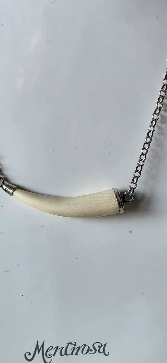 Gargantilla vintage plata con colgante bueno 