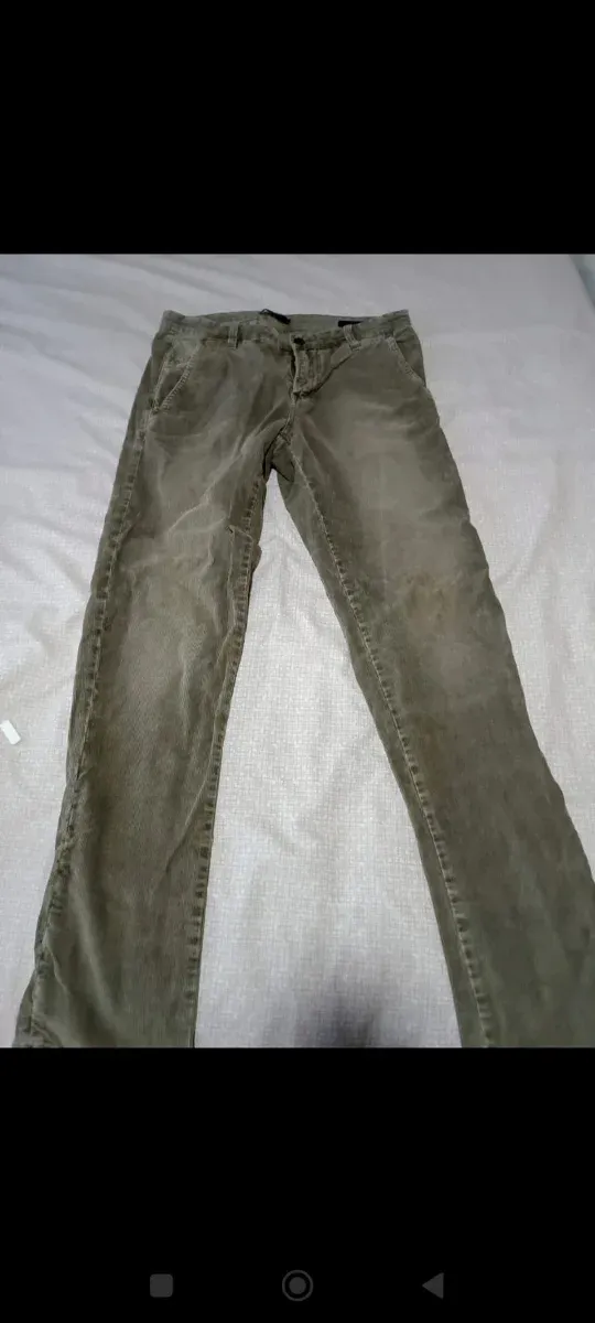 Pantalón pana verde oliva Talla 40