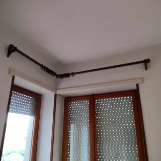 Bastone per tenda angolare in legno