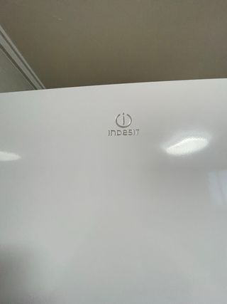 Nevera Indesit